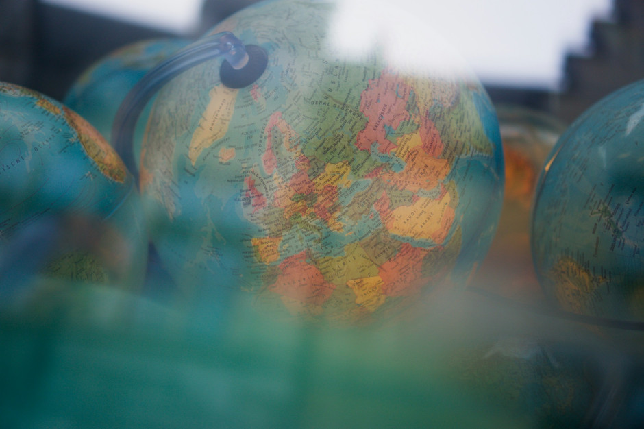 Globe - a reduced model of the Earth in the form of a sphere
