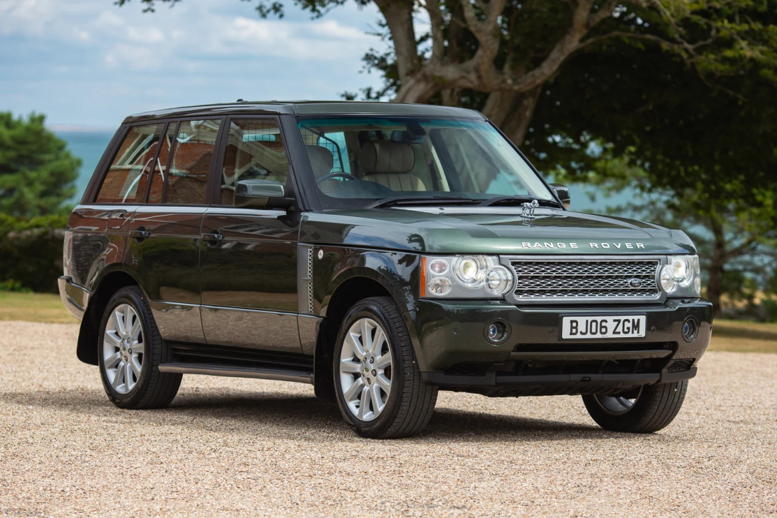 2006 Land Rover Range Rover belonging to Queen Elizabeth II / Iconic Auctioneers press materials.