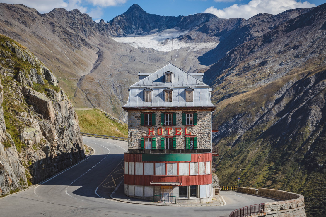 O Hotel Belvédère abandonado nos Alpes — a atração mais interessante da região. Foto: Alberto Garcia Guillen / Shutterstock