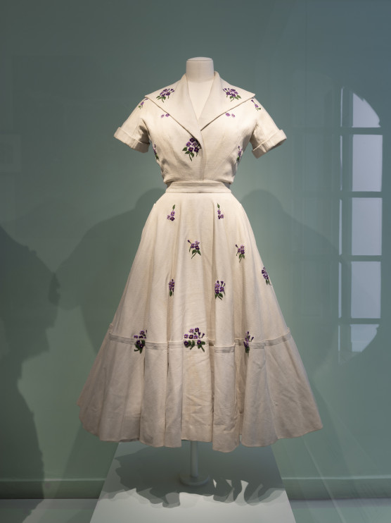 Exposição Dior, Jardins Enchanteurs em Granville / Materiais de imprensa Dior, CENÓGRAFIA © RAPHAEL DAUTIGNY