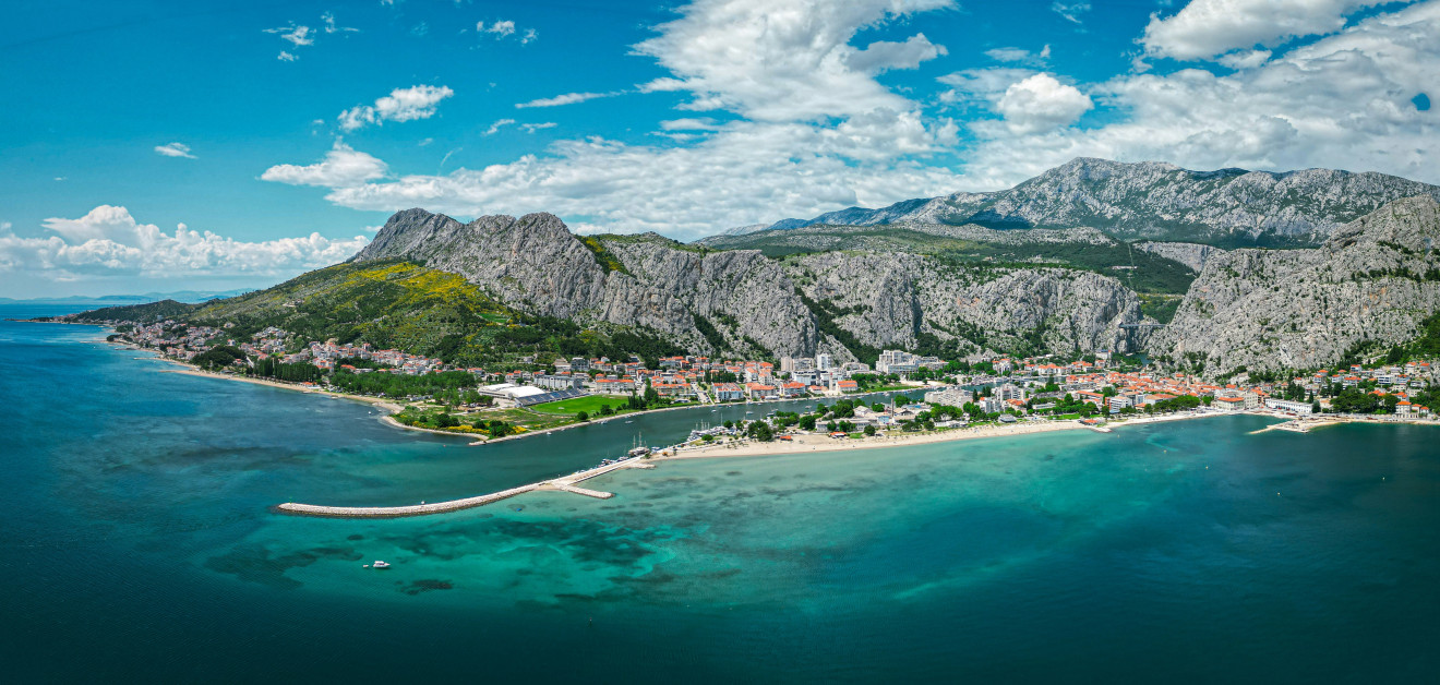 Omiš na Croácia / Unsplash, Ben Mackay
