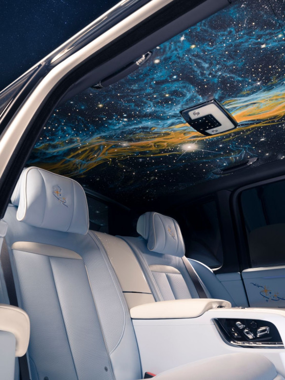 Rolls-Royce Cullinan Cosmos - a new space car created in the Bespoke program / press materials