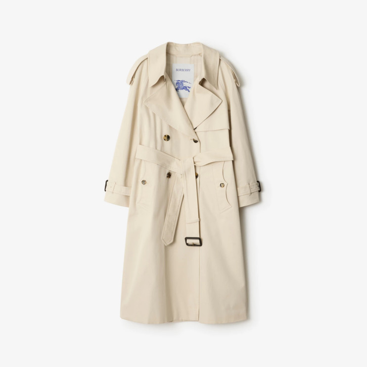 Burberry apresenta novos casacos para o outono de 2025 - modelo Fitzrovia / materiais de imprensa da Burberry