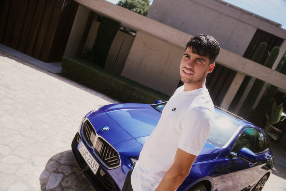 BMW amplia parceria com o piloto espanhol Carlos Alcaraz. Foto: Imprensa / BMW