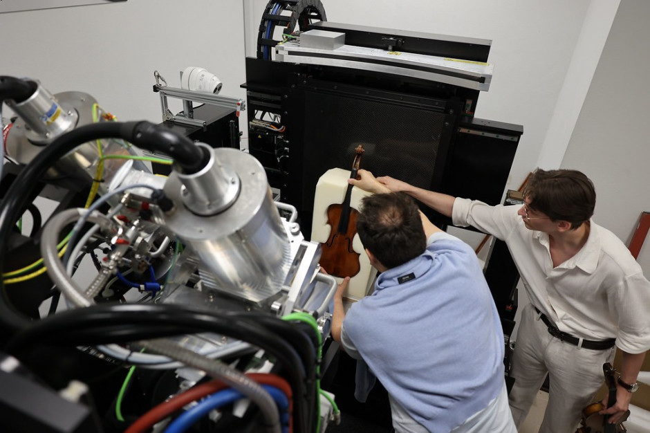 Stradivariusviolen worden onderzocht door wetenschappers van de Technische Universiteit van Kielce. Foto: Persmateriaal / Technische Universiteit van Kielce