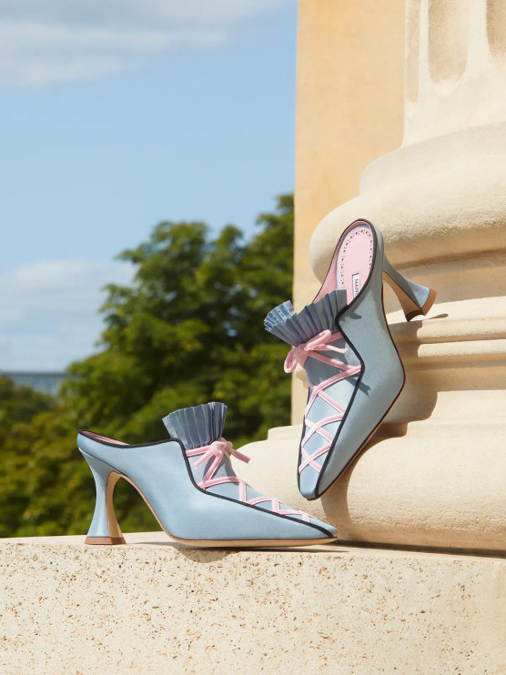 Manolo Blahnik presenteert een collectie geïnspireerd door Marie Antoinette / foto: persmateriaal van Manolo Blahnik