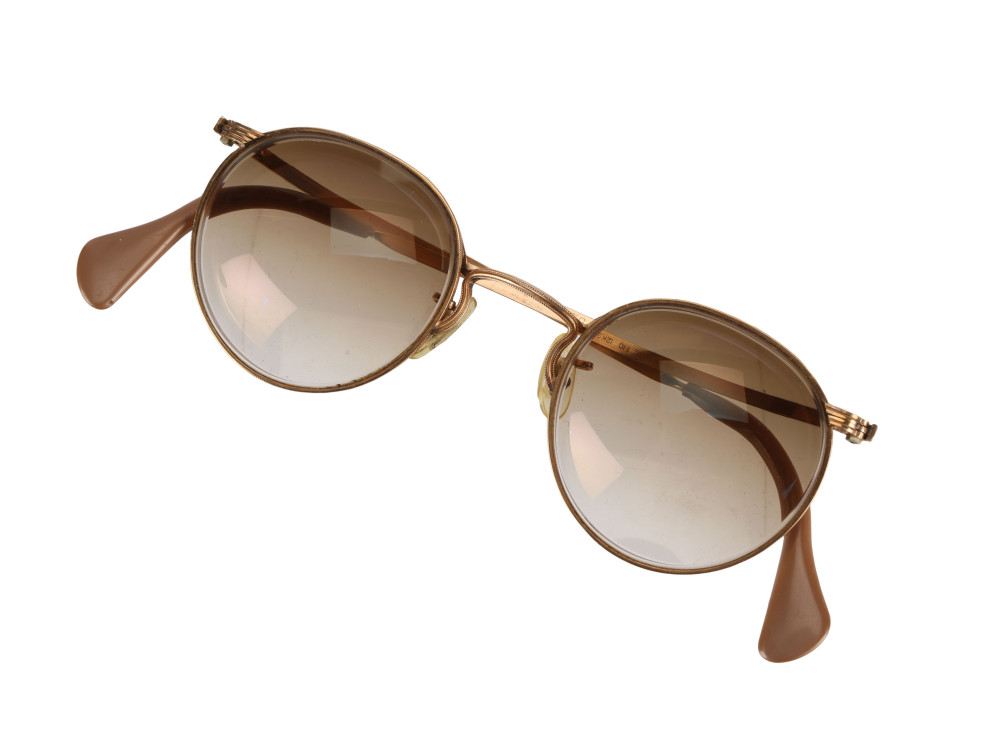 Occhiali di John Lennon/foto: PropStore Auctions