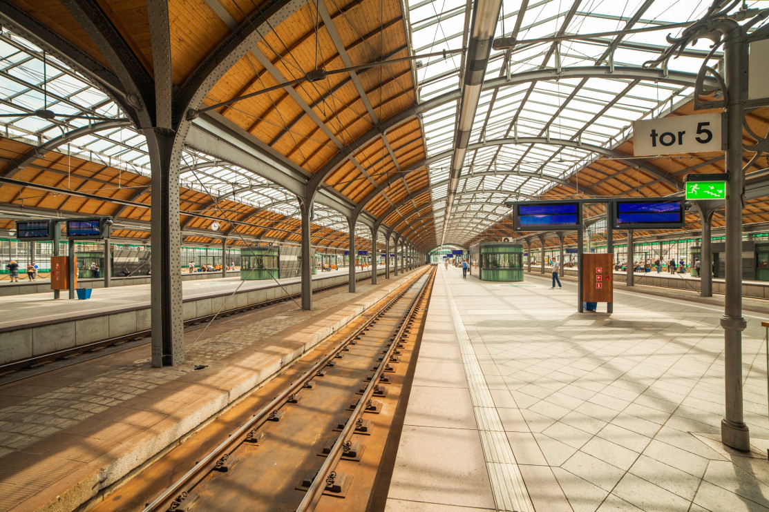 Estação ferroviária de Wrocław em destaque no ranking europeu. Licença: Mariusz Szczygiel/Shutterstock