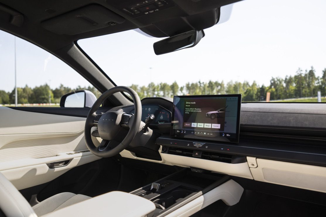 Premiera Lexusa ES 2025 / Michał Leja, Well.pl 