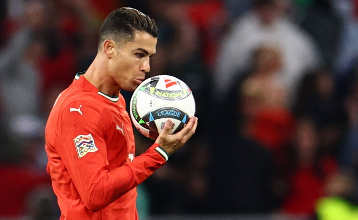 Cristiano Ronaldo's fortune has exceeded one billion dollars. License: ANNA SZILAGYI / PAP/EPA