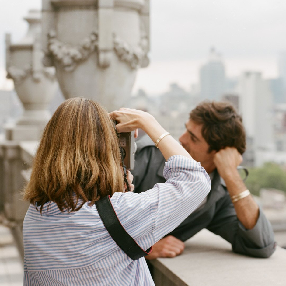 Dans les coulisses de la campagne new-yorkaise de Cartier, collection LOVE Unlimited. Licence : Cartier / Instagram