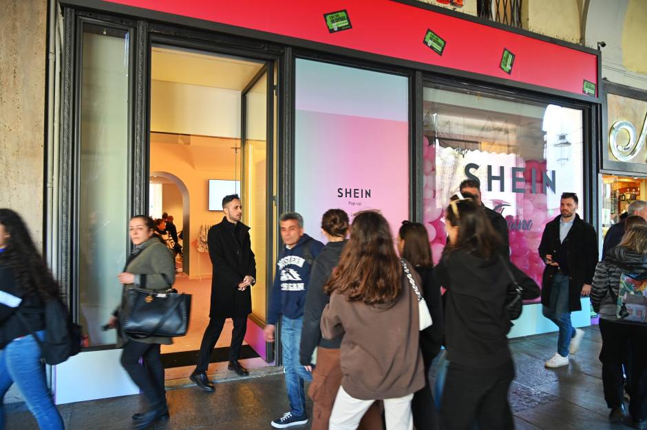 Boutique du géant de la fast-fashion Shein. Licence : Antonello Marangi / Shutterstock