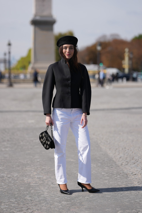 Beret in black & white version Photo. Edward Berthelot/Getty Images