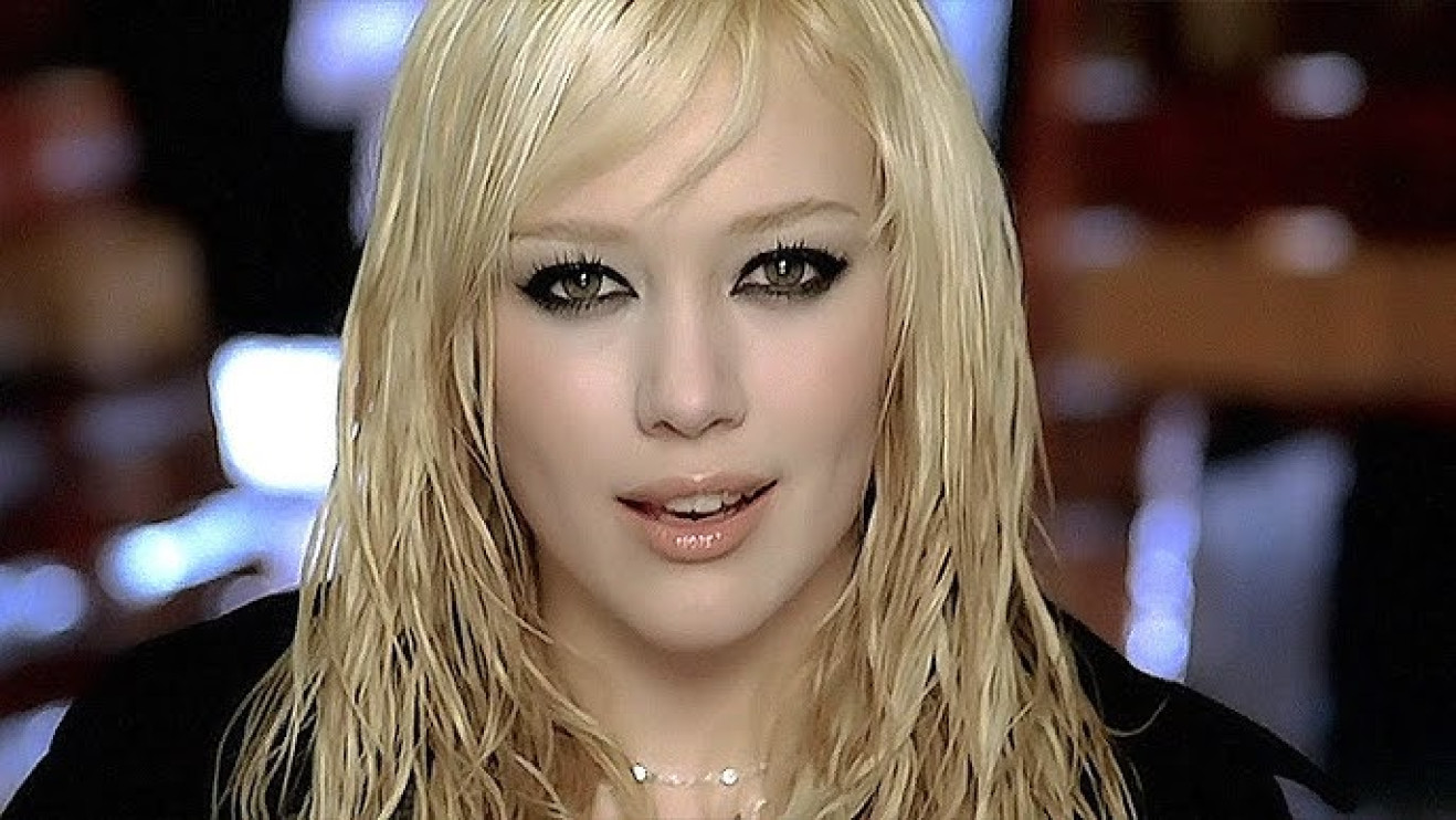 Hilary Duff's makeup in the Come Clean music video License: Press materials / Hilary Duff