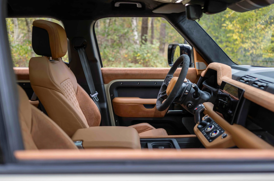 Valiance Pick Up – Defender 130 / Material de prensa de Heritage Customs