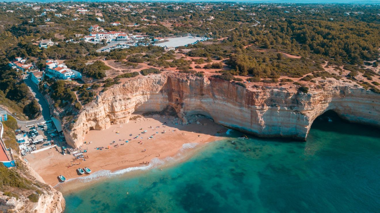 Algarve w Portugalii Licencja: Mo / Unsplash