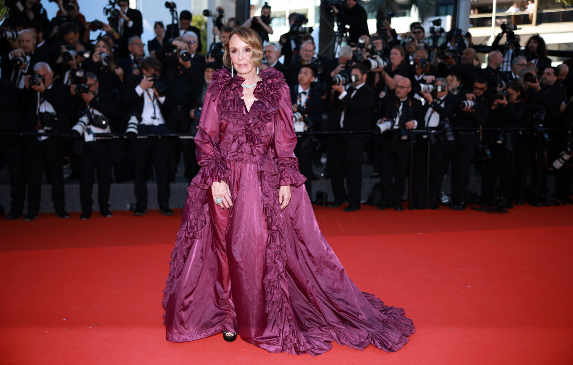 Philippine Leroy-Beaulieu w sukni Saint Laurent - Cannes 2026 Fot. PAP/EPA/CLEMENS BILAN / PAP