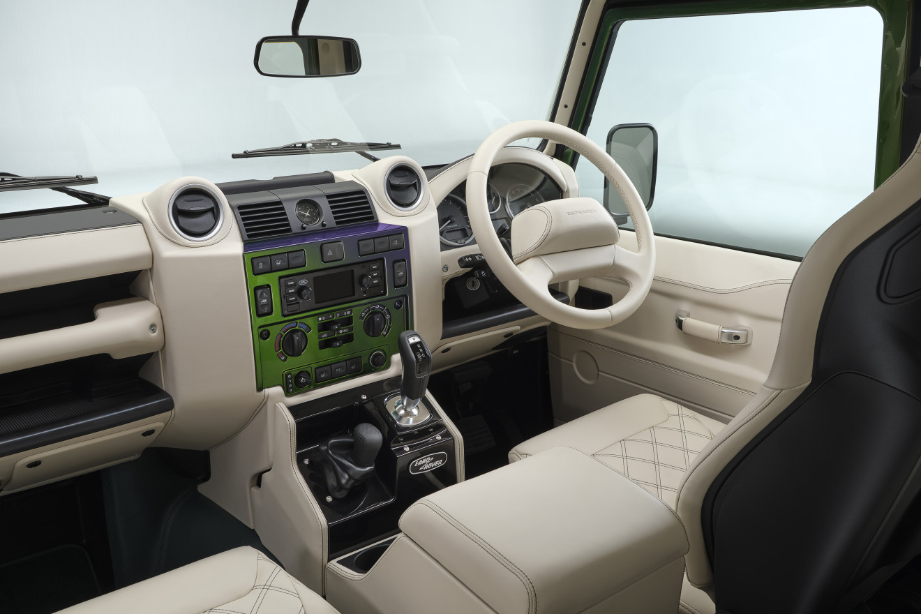 Classic Defender V8 Fot. Materiały prasowe / Land Rover
